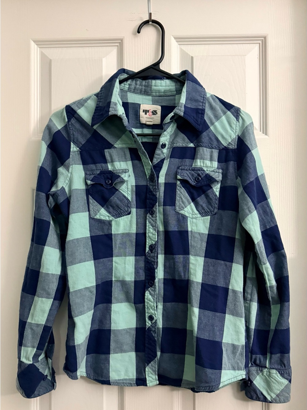 Thread & Supply Women's Plaid Button-Down Shirt in Navy & Mint